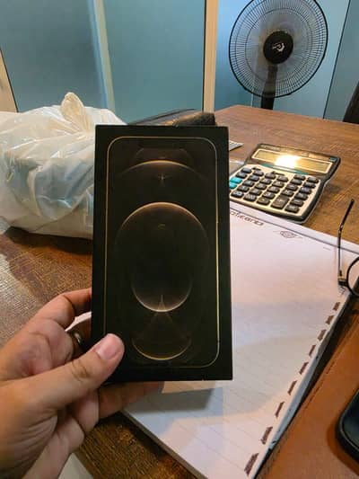iPhone 12 Promax box complete