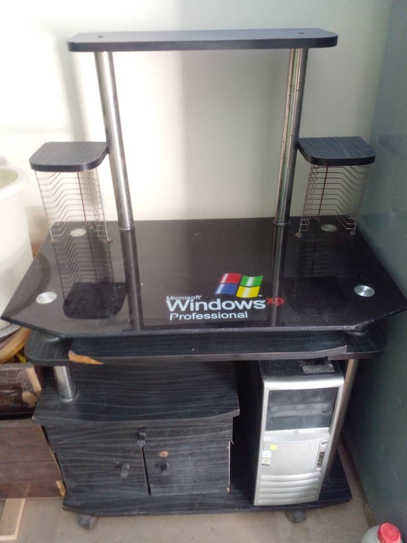 Computer table trolley 1