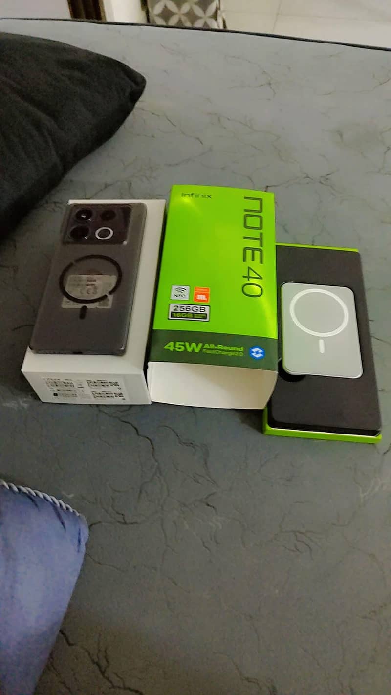 Infinix Note 40 5
