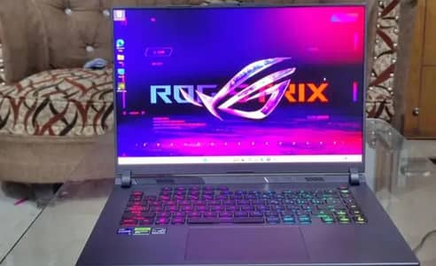 Asus ROG Zephyrus G16 10 by 10