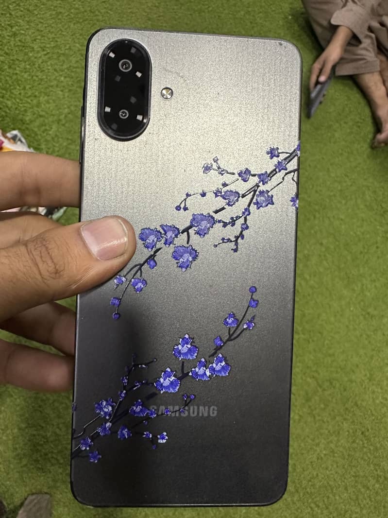 Samsung Mobile A07 1