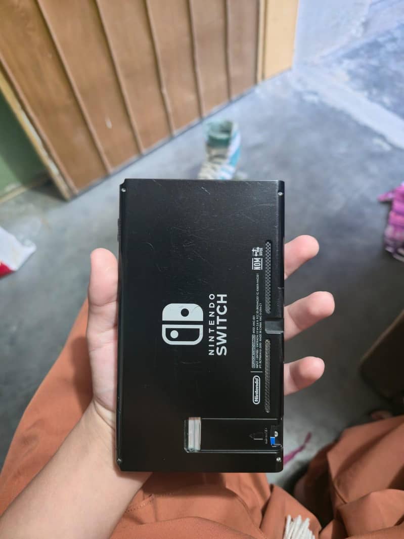 Nintendo switch V2 6