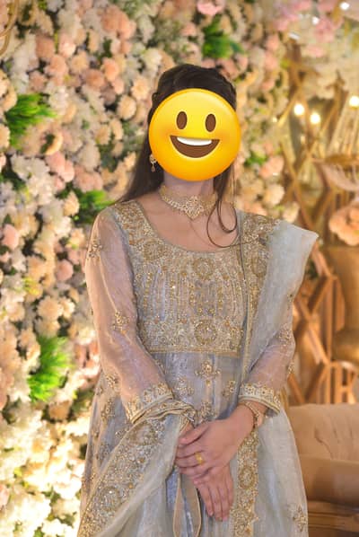 bridals k liye bhi use ho sakta or party wear k liye bhi use ho sakta