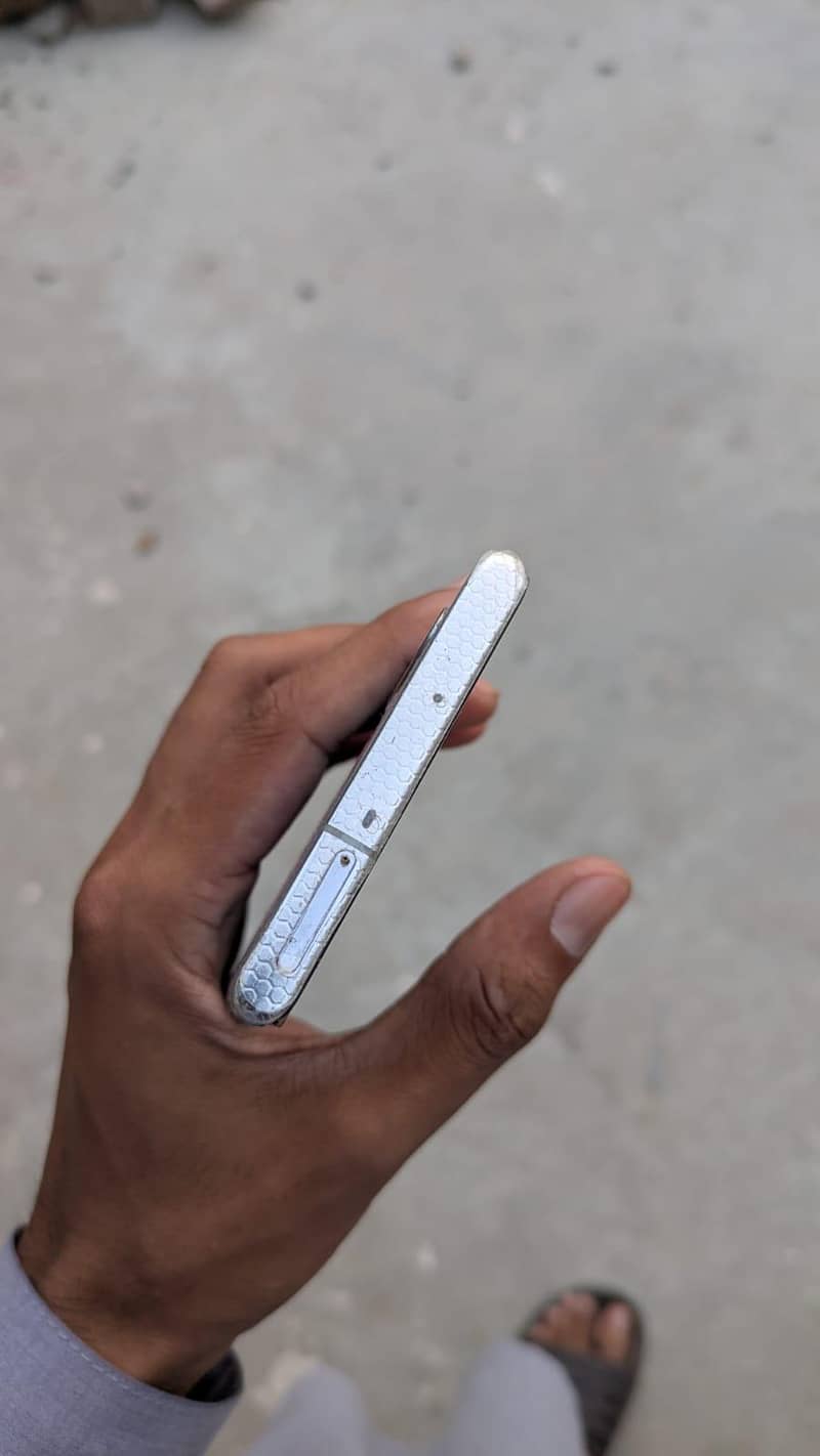 Samsung Mobile Note 10 Plus 2