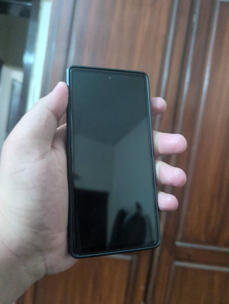 Google Pixel 6a 5