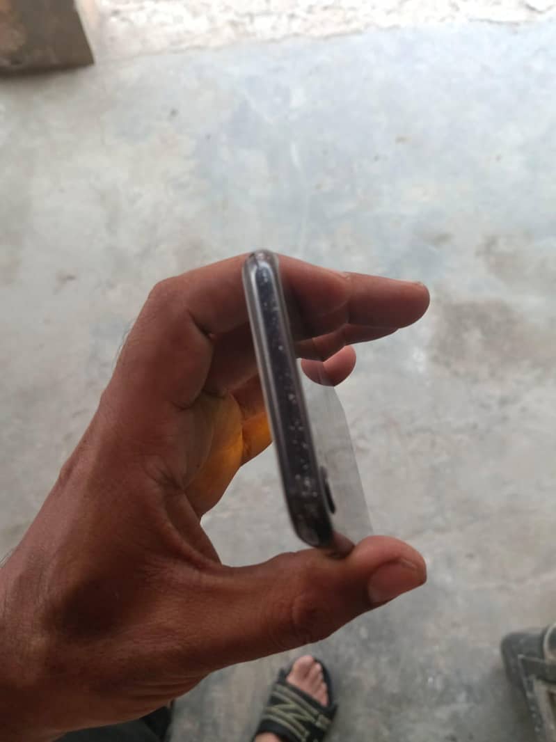 Apple iPhone 8 Plus 2