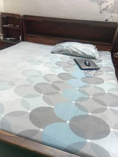 King Size Bed with mattress and side tables