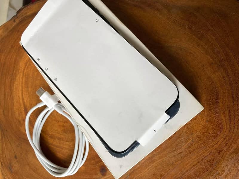 Apple iPhone 13 8