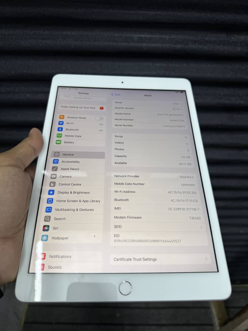 Ipad 7 Generation Sim variant 1