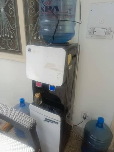complete water dispenser with fridge and water filter system