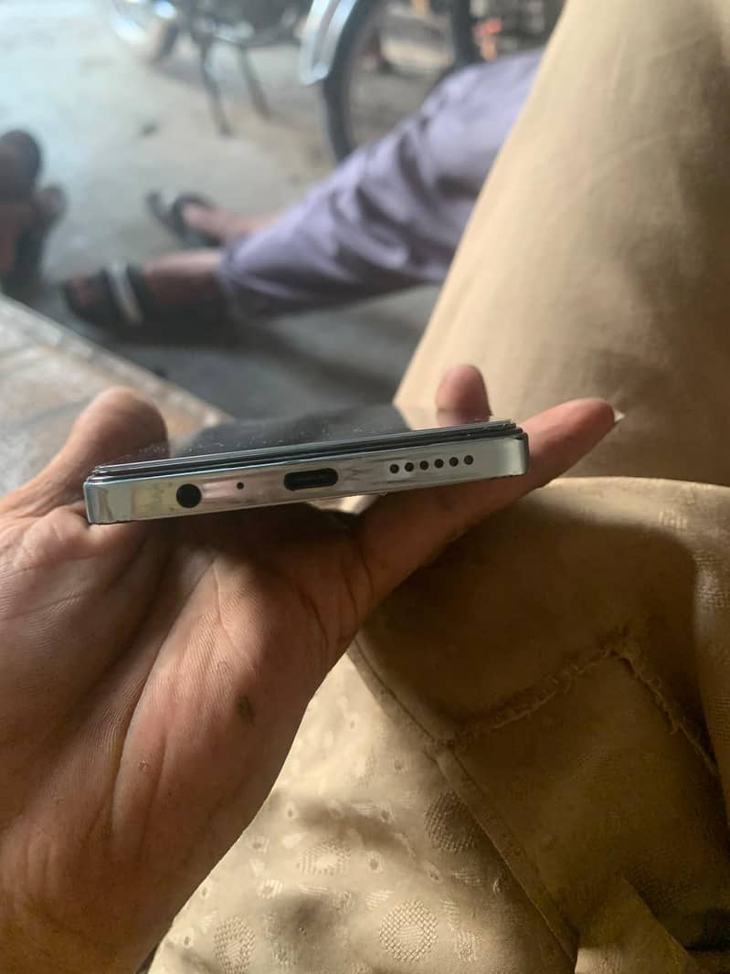Tecno CAMON 20 Pro 5
