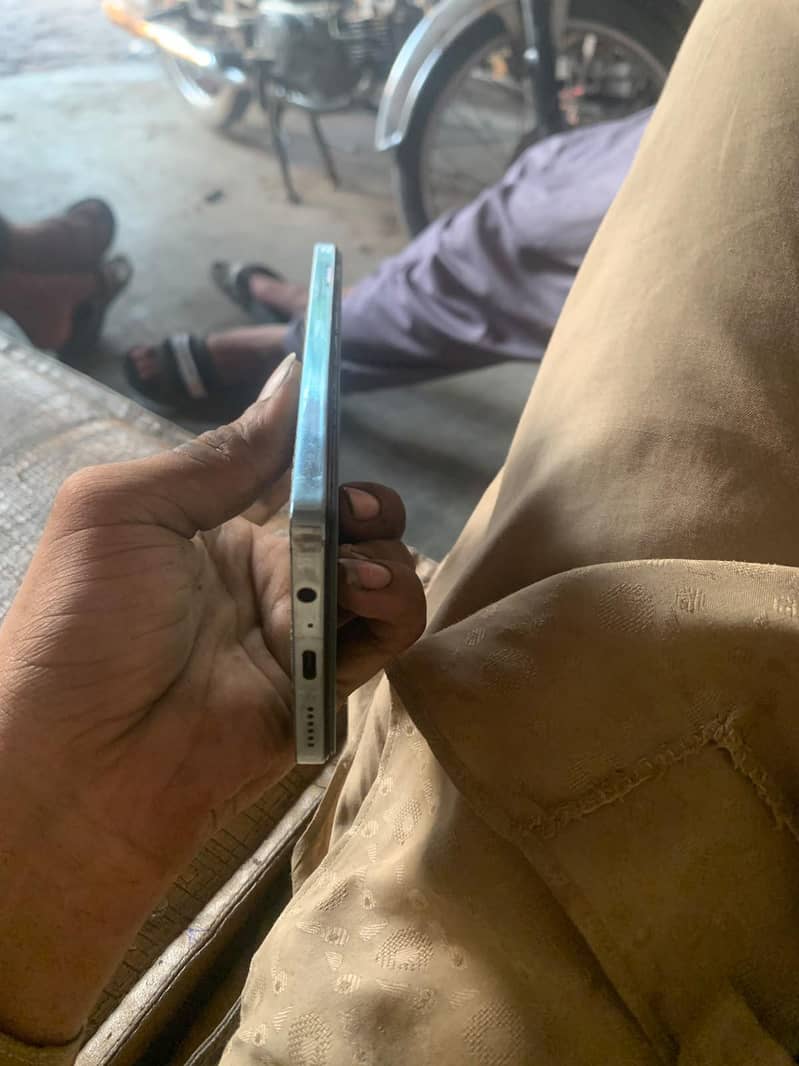 Tecno CAMON 20 Pro 6