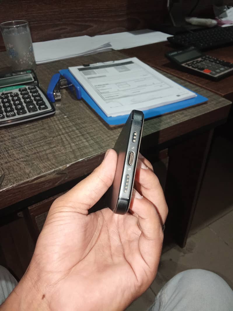 Apple iPhone 15 3