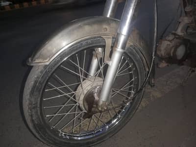 urgent sale Yamaha dhooom yd 70