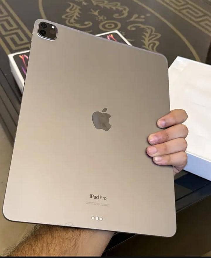Apple ipad pro M2 1