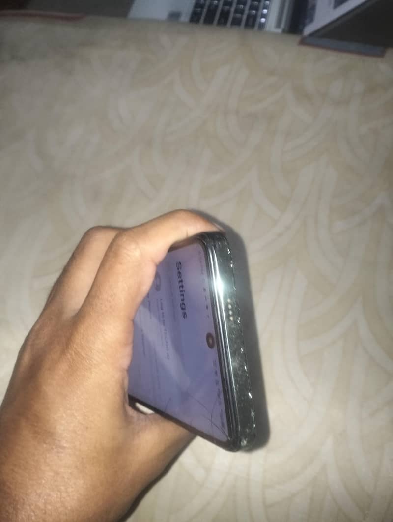 Tecno Spark 20 Pro 4