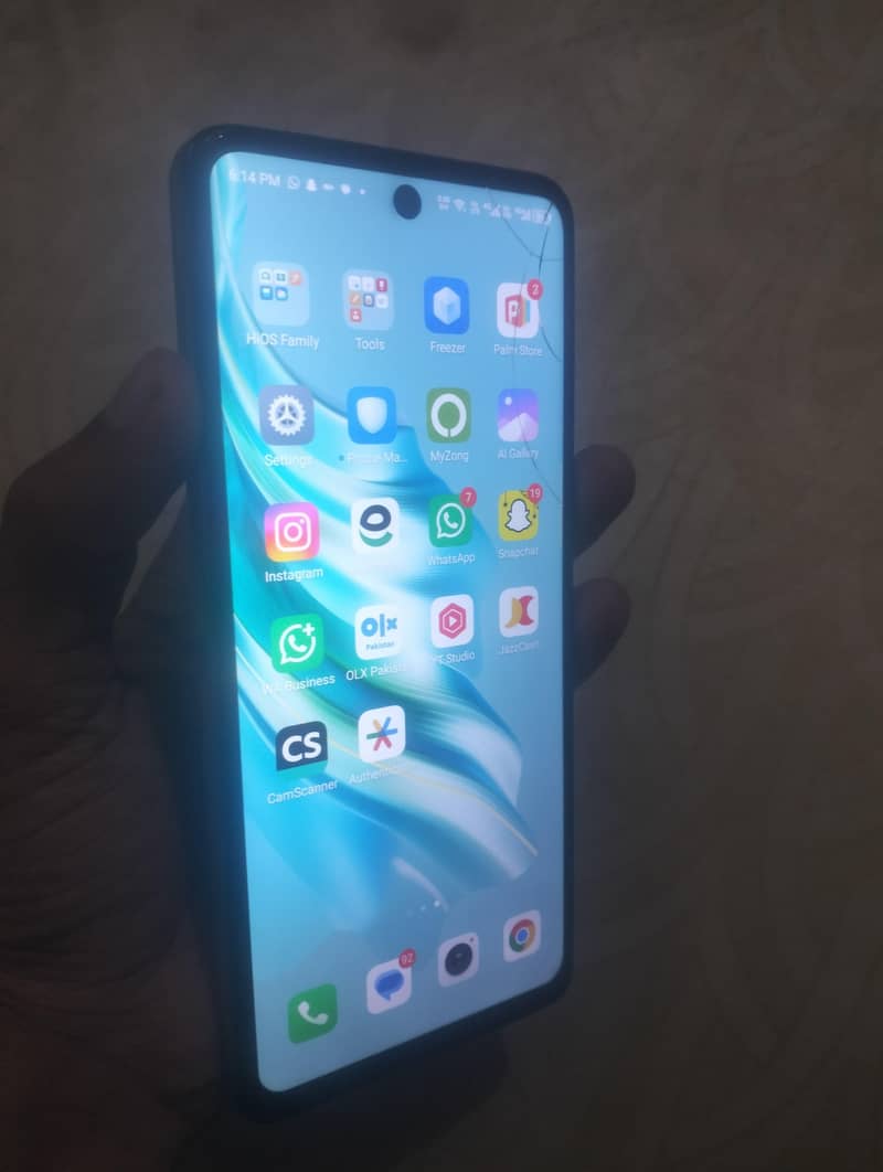 Tecno Spark 20 Pro 6