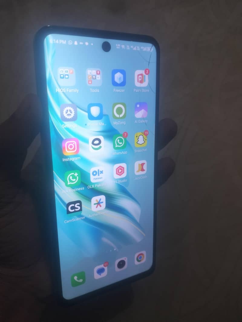Tecno Spark 20 Pro 8