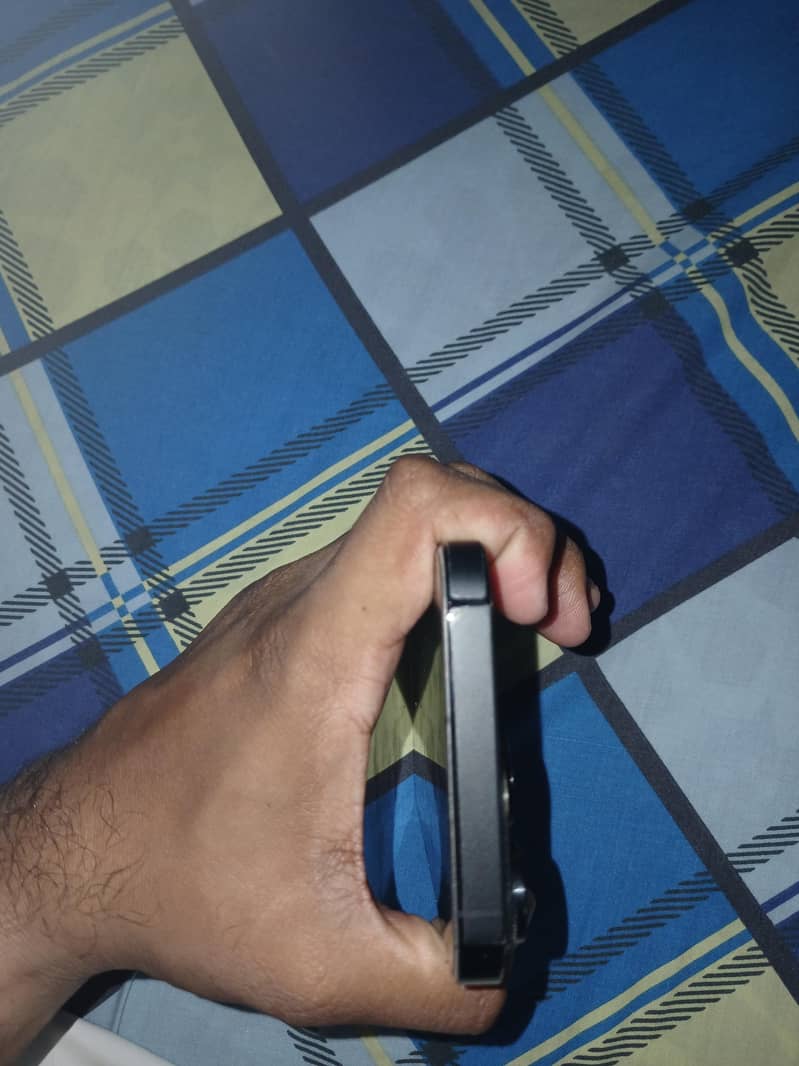 Apple iPhone 14 Pro Max 5