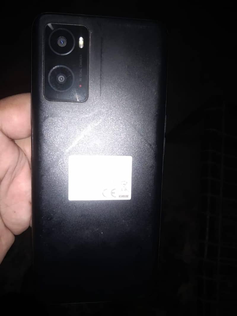 OPPO A76 3