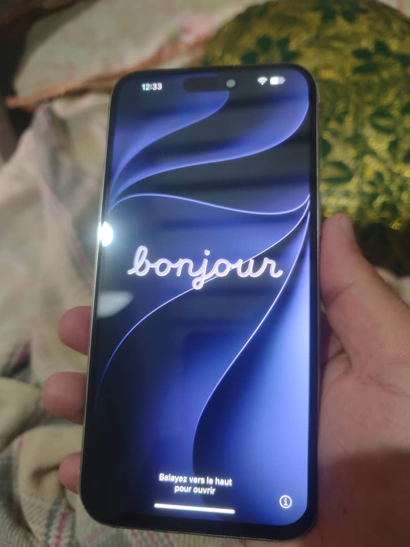 Apple iPhone 15 Pro Max 6