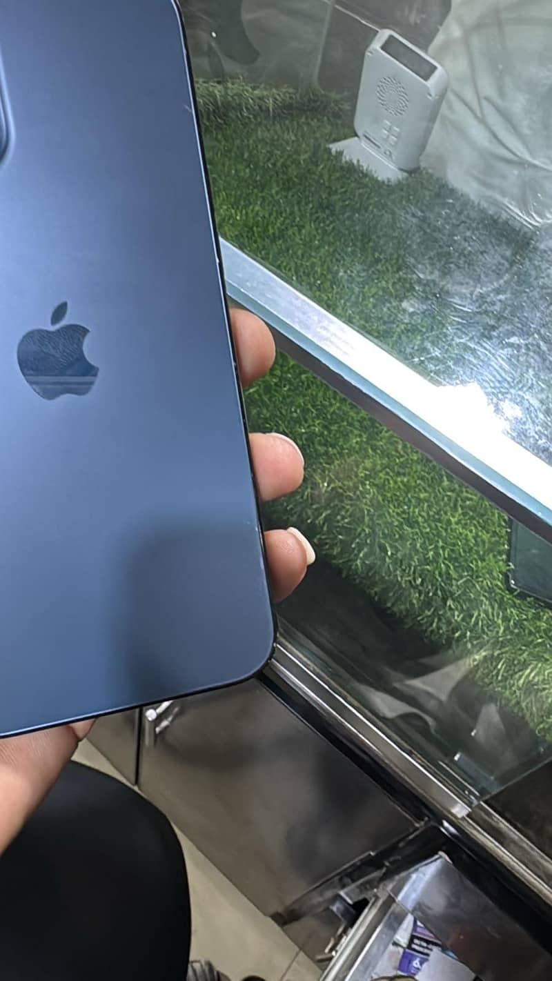 Apple iPhone 12 Pro Max 1