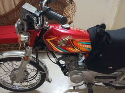 Only 250KM used Zero meter Honda 125
