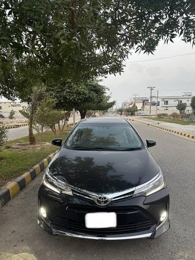 Toyota Corolla Altis Grande 1.8 CVT 2024 Model