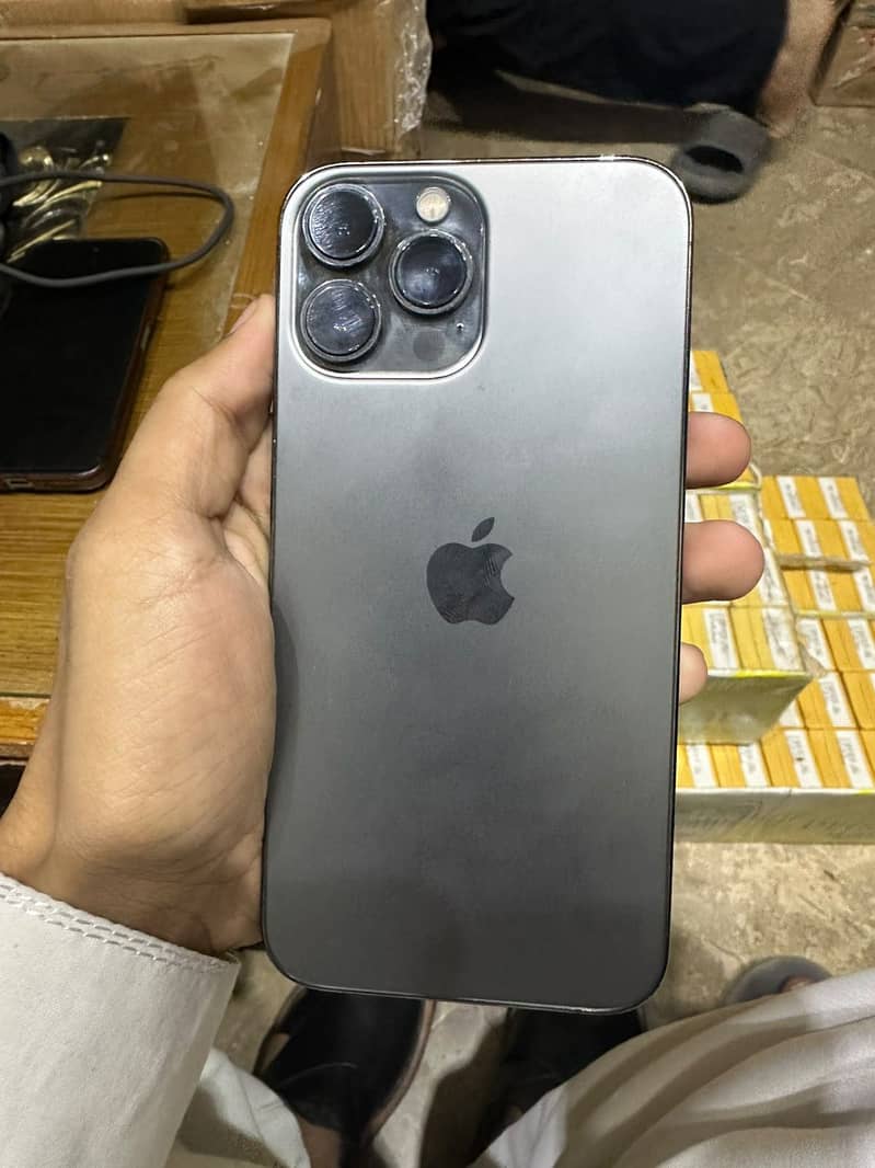 Apple iPhone 13 Pro Max 5