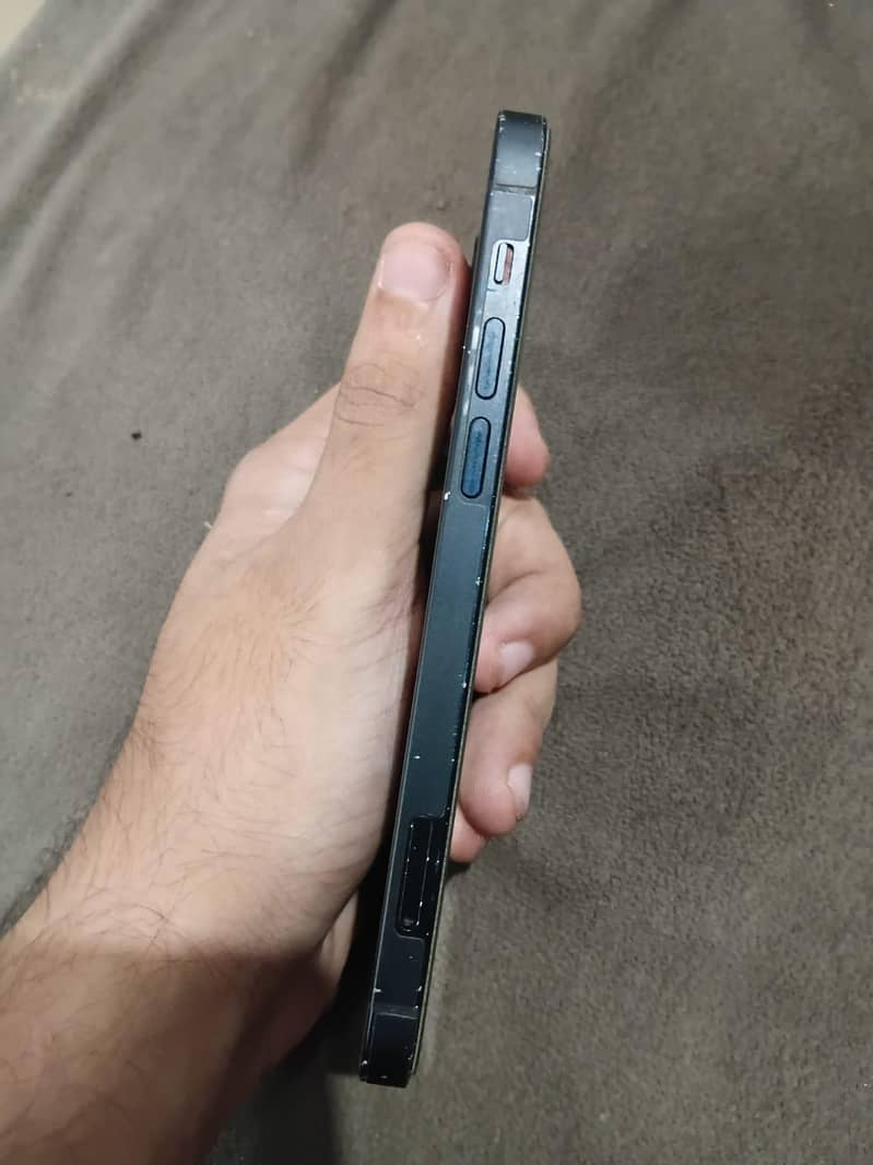 Apple iPhone 11 Pro 9