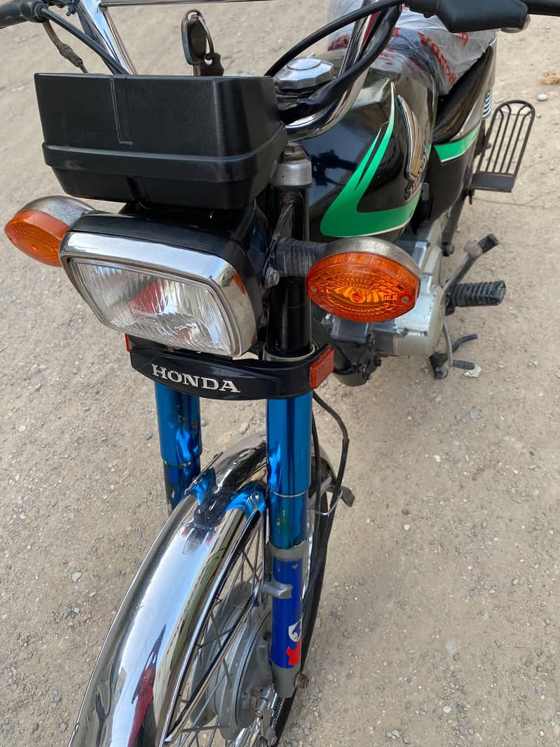 *2013 Model - Hyderabad Number - For Sale* - Standard Bikes - 1120569835
