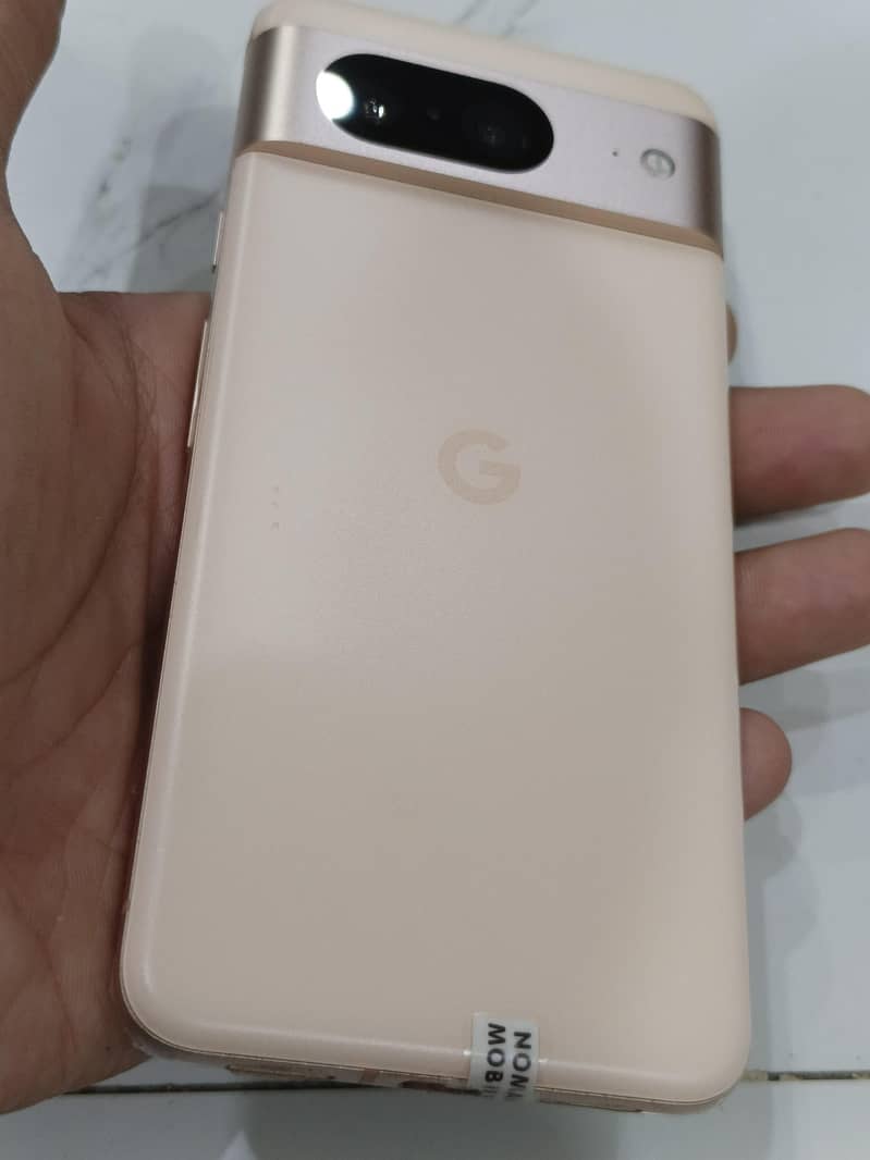 Google Pixel 8 1