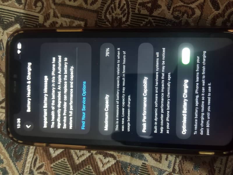 Apple iPhone 11 4