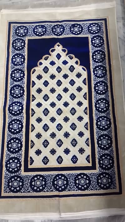 Premium Turkish Style Prayer Mat