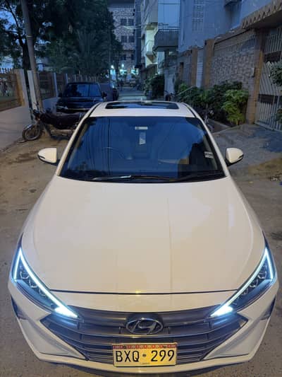 Hyundai Elantra 2022