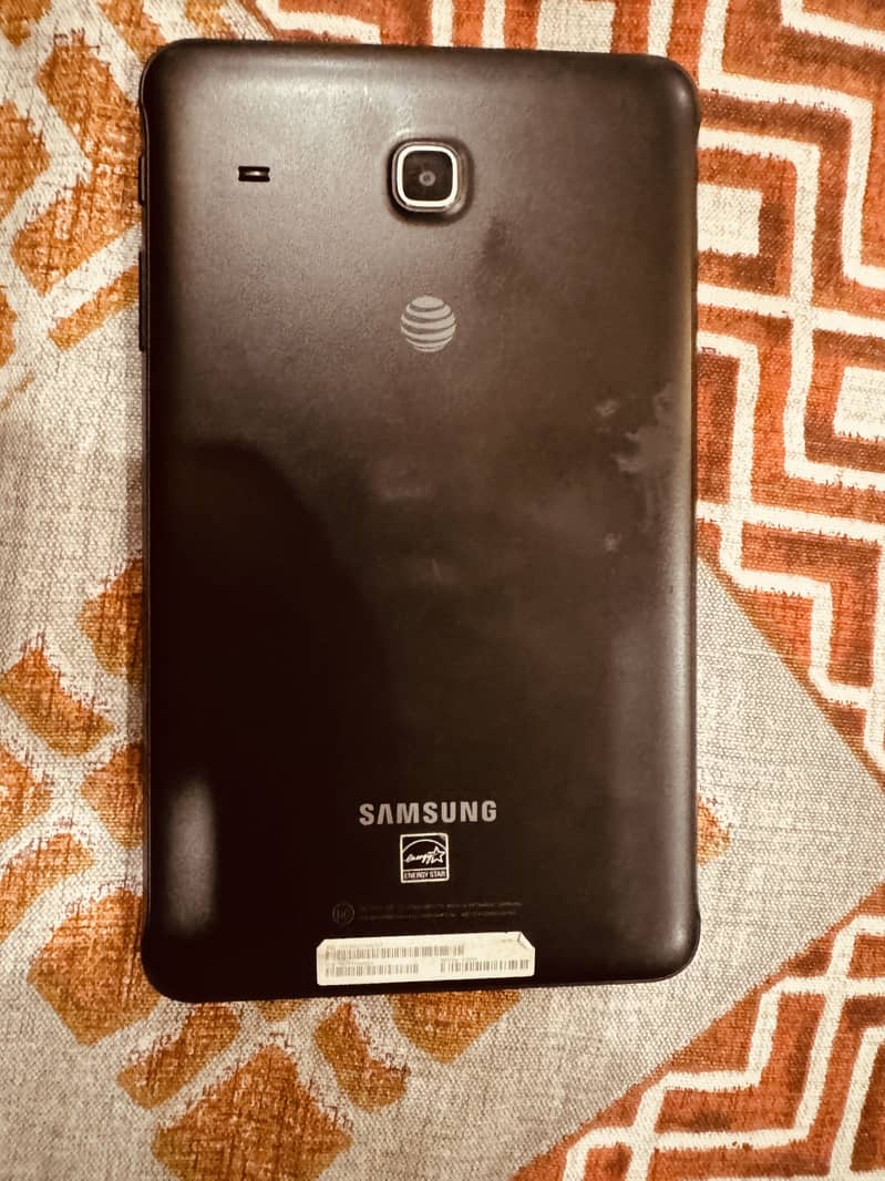 Samsung Galaxy Tab E 1