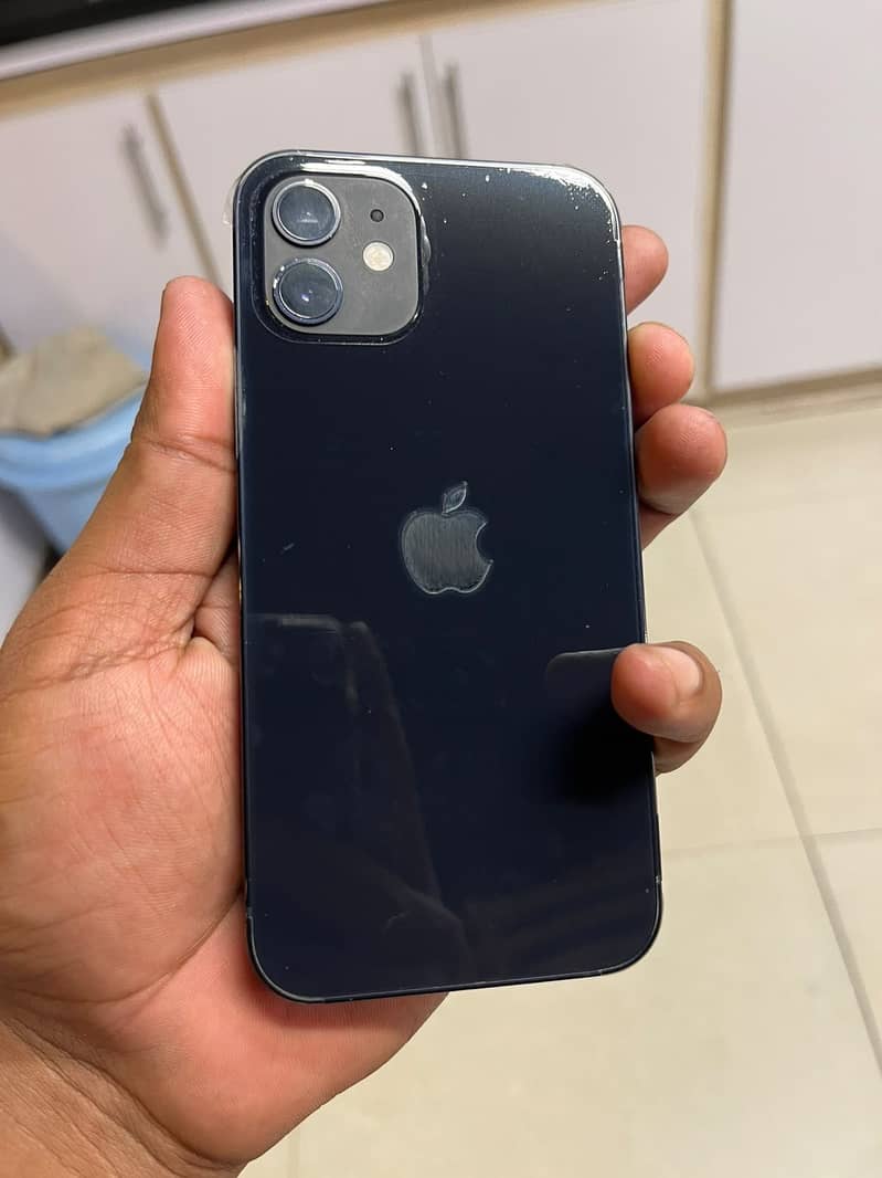 Apple iPhone 12 0