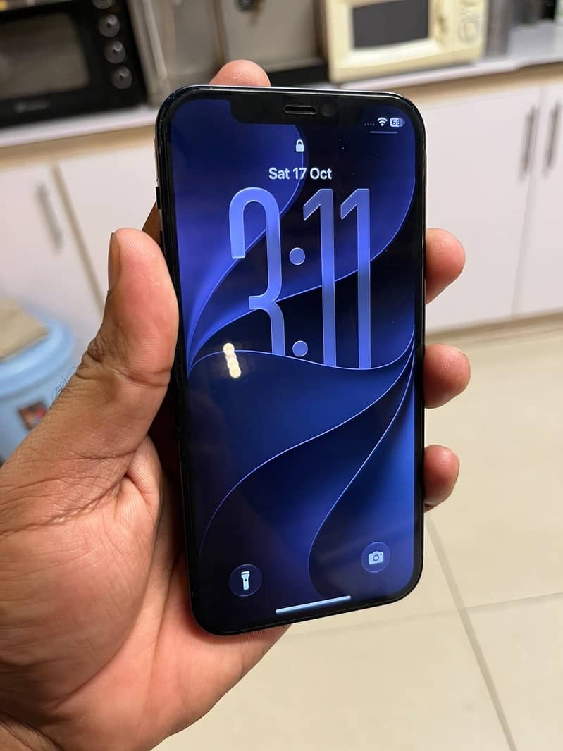 Apple iPhone 12 2