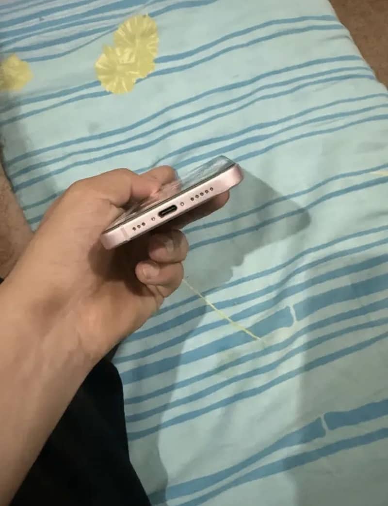 Iphone 15 2