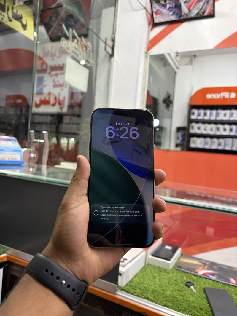 Apple iPhone 16 Pro Max 1