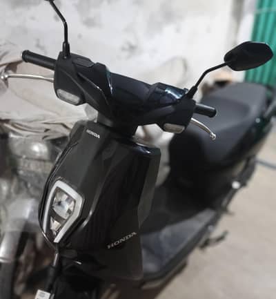 Honda icon e
