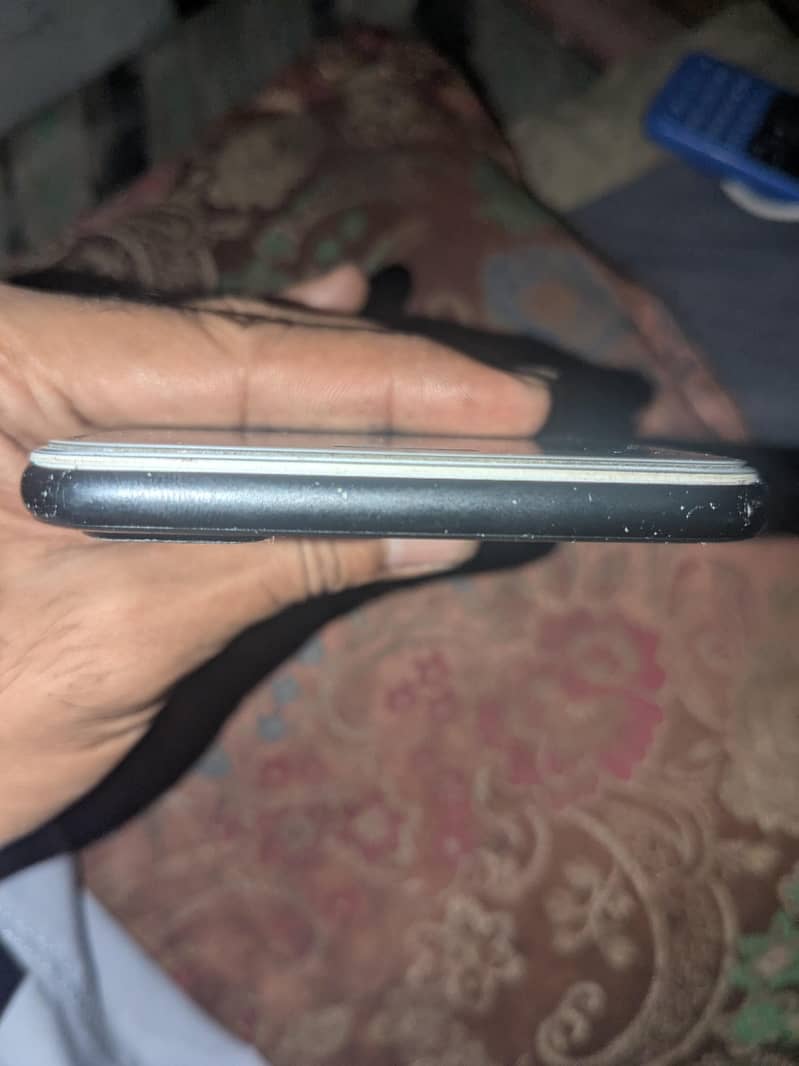 Apple iPhone 7 Plus 3