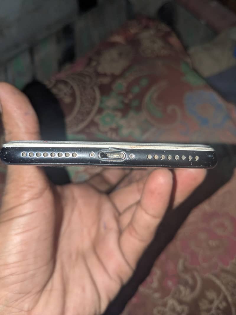 Apple iPhone 7 Plus 4