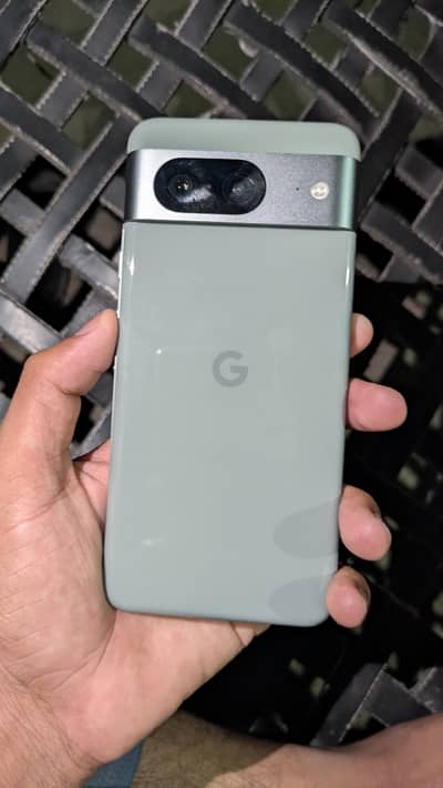 Google pixel 8