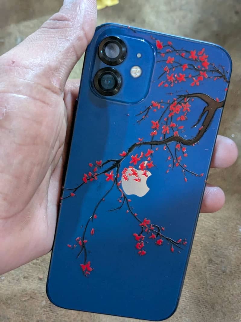 Apple iPhone 12 1