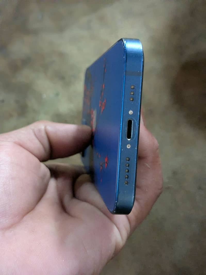 Apple iPhone 12 2