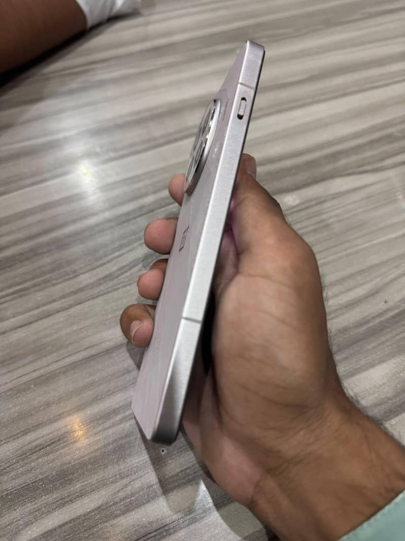 One Plus 13R 4