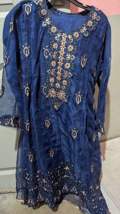 beautiful blue shafoon forck new condition
