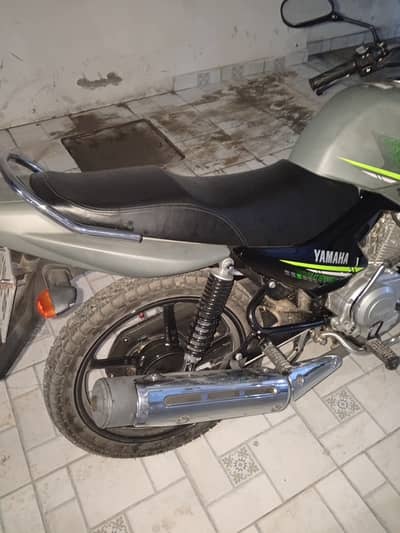 Yamaha YBR 125G 2023