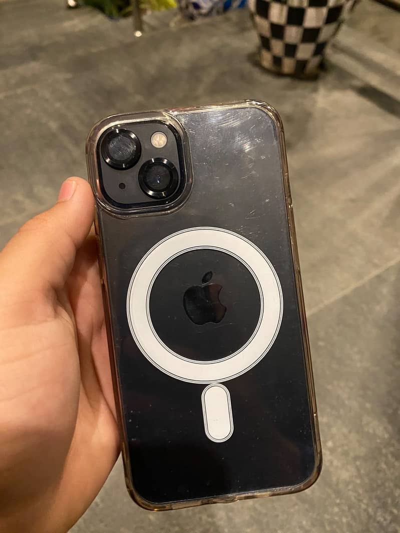 Apple iPhone 13 2